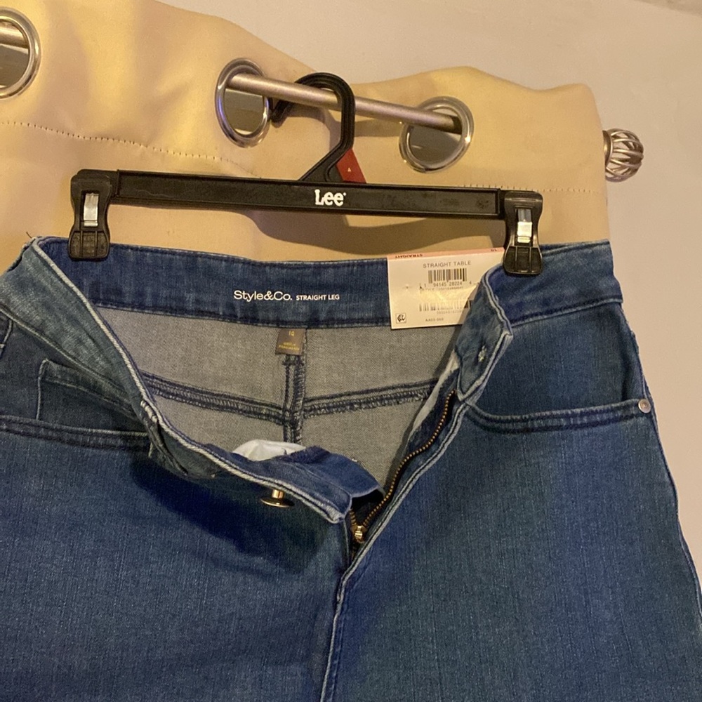 Jeans - Picture 9 of 12